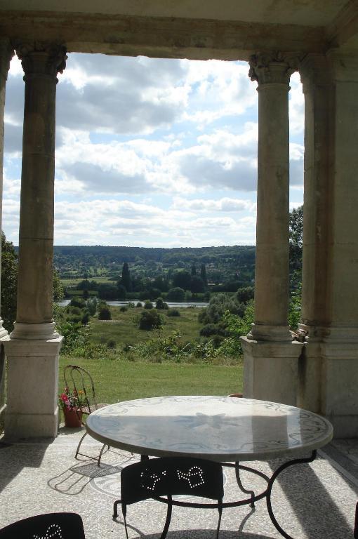 مبيت وإفطار Pressagny-lʼOrgeuilleux Chateau De La Madeleine المظهر الخارجي الصورة